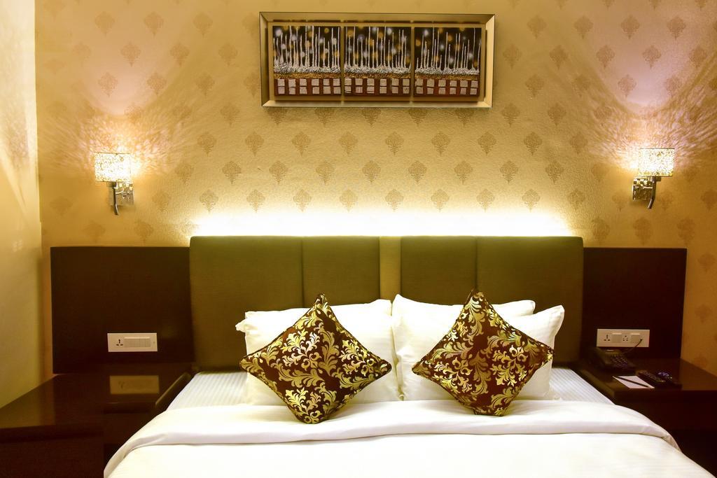 The Fern Residency Kolkata Hotel Bagian luar foto