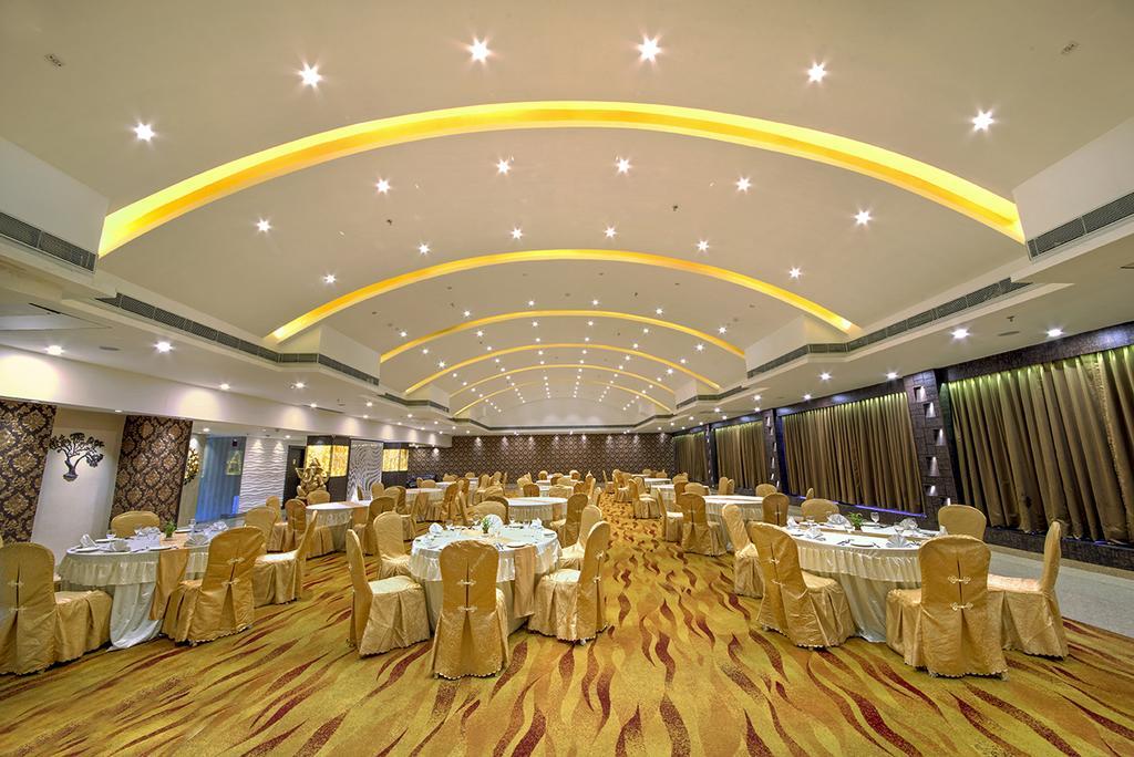 The Fern Residency Kolkata Hotel Bagian luar foto