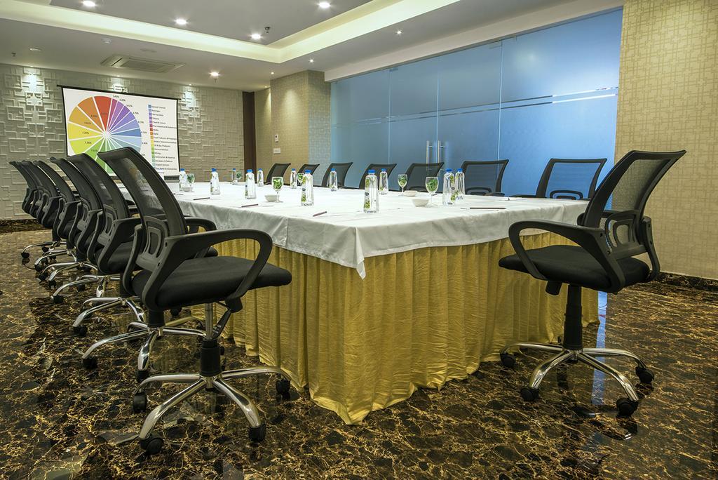 The Fern Residency Kolkata Hotel Bagian luar foto