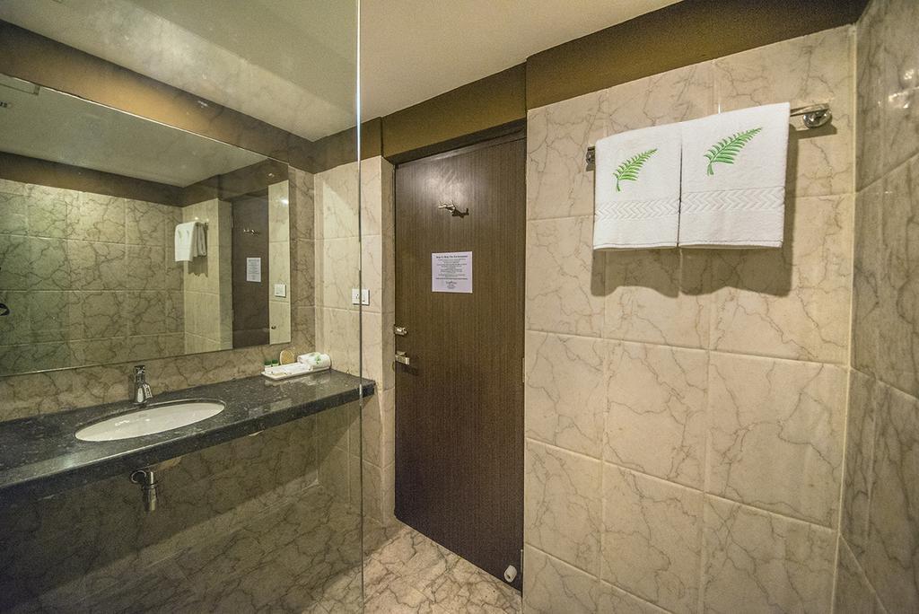 The Fern Residency Kolkata Hotel Bagian luar foto