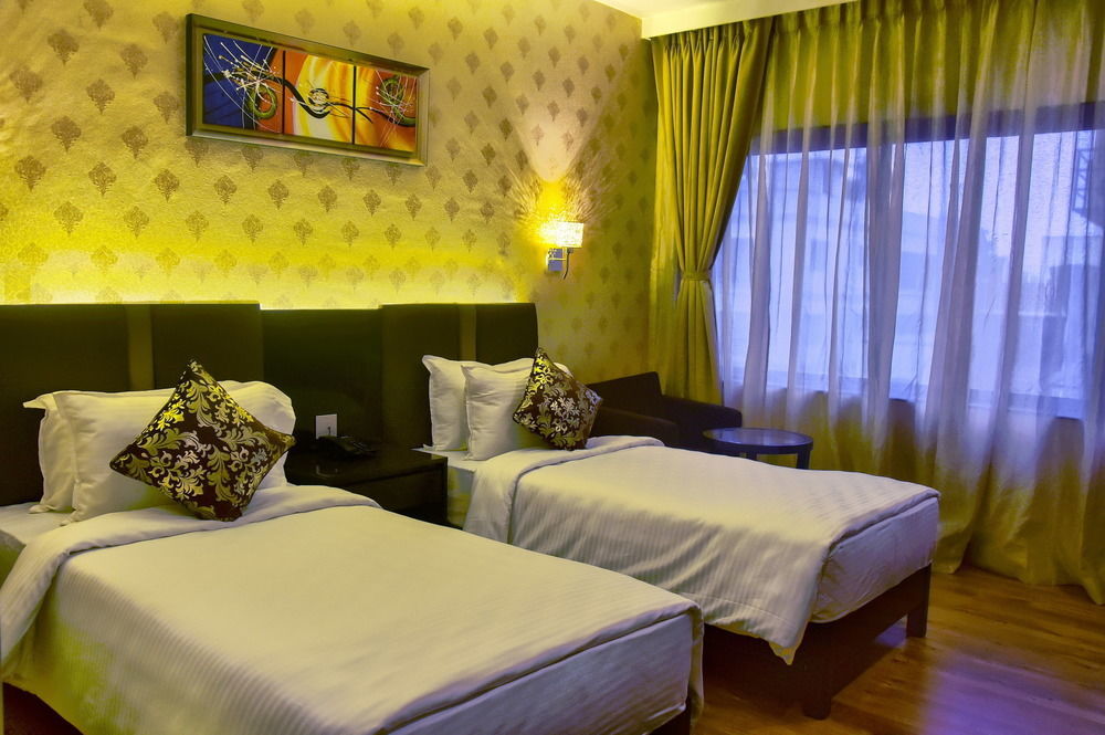 The Fern Residency Kolkata Hotel Bagian luar foto